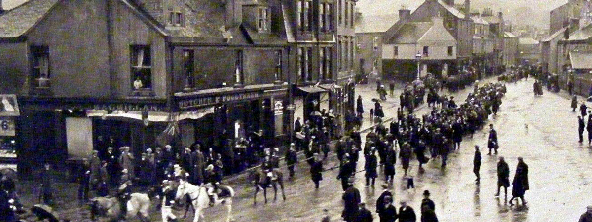 largs main street banner